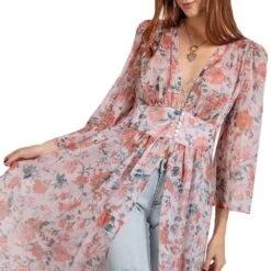 Easel Women's Empire Button Waist Floral Kimono -Wrangler || Ariat || ROPER Sales Store img34136 easel women s empire button waist floral kimono