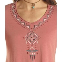 Panhandle Shark Bite Embroidered Knit Top -Wrangler || Ariat || ROPER Sales Store img56693 panhandle shark bite embroidered knit top