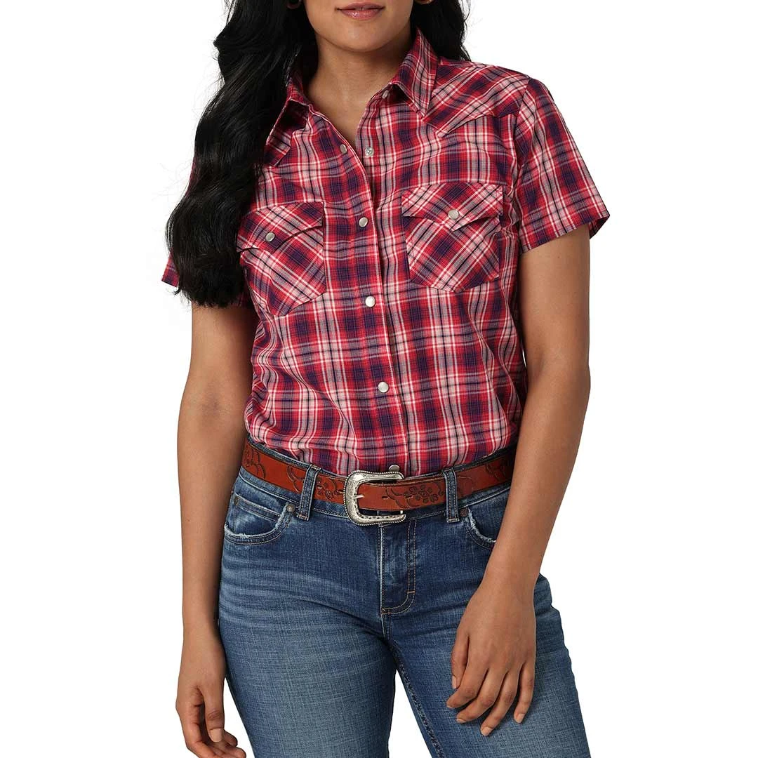 Wrangler Women's Essential Short Sleeve Plaid Snap Shirt 3 Wrangler Women's Essential Short Sleeve Plaid Snap Shirt