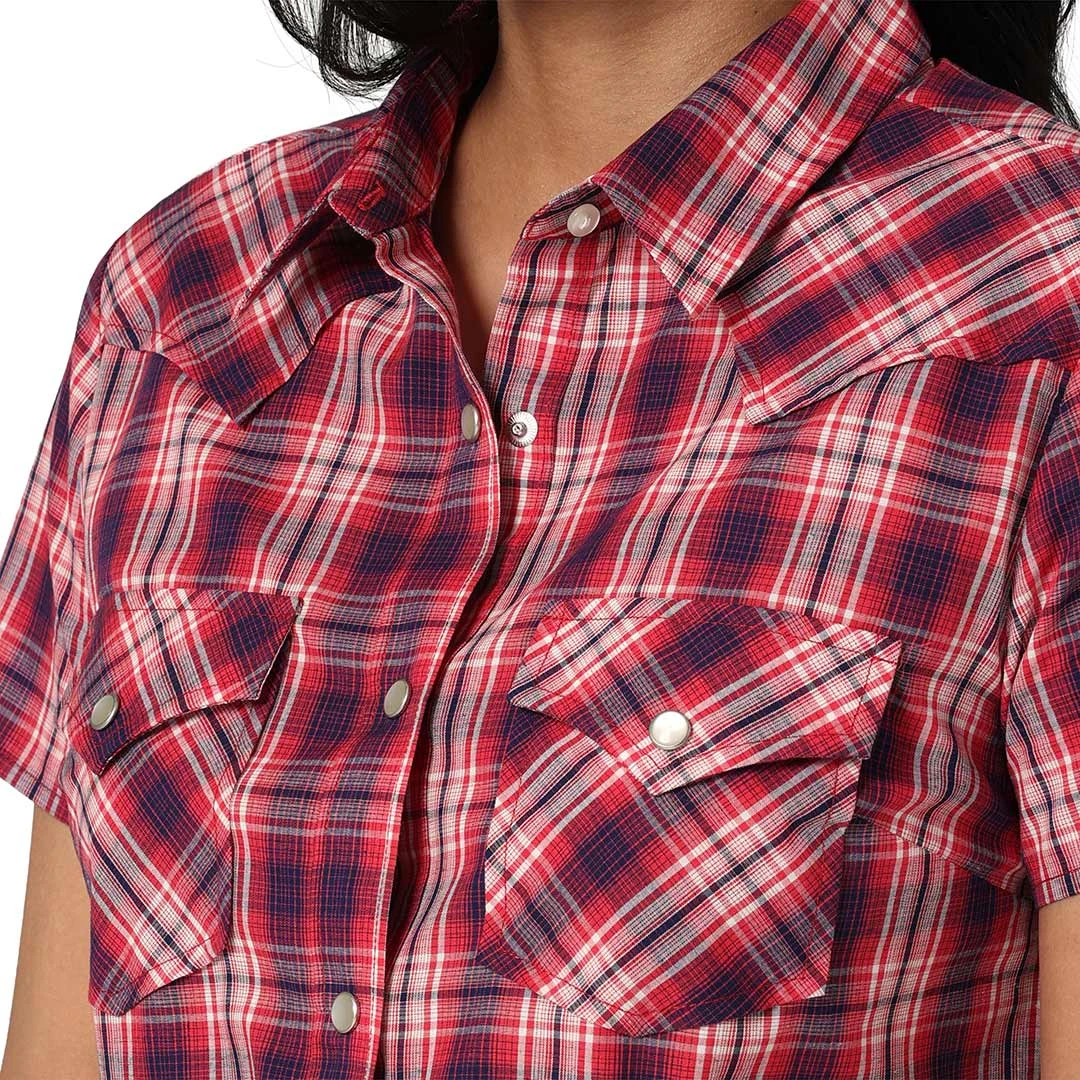 Wrangler Women's Essential Short Sleeve Plaid Snap Shirt 5 Wrangler Women's Essential Short Sleeve Plaid Snap Shirt - Image 3